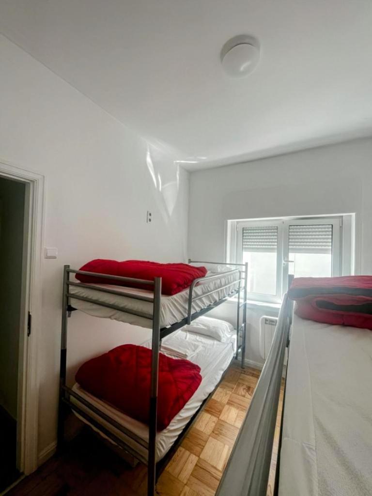 AirPorto Hostel Maía Esterno foto